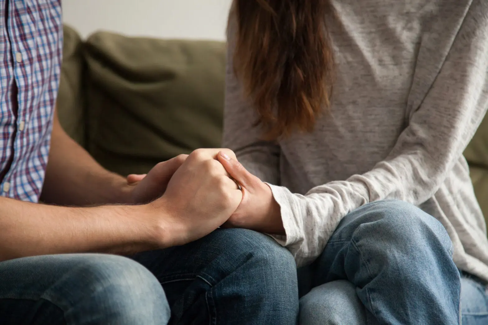 peer helping friend through early recovery process