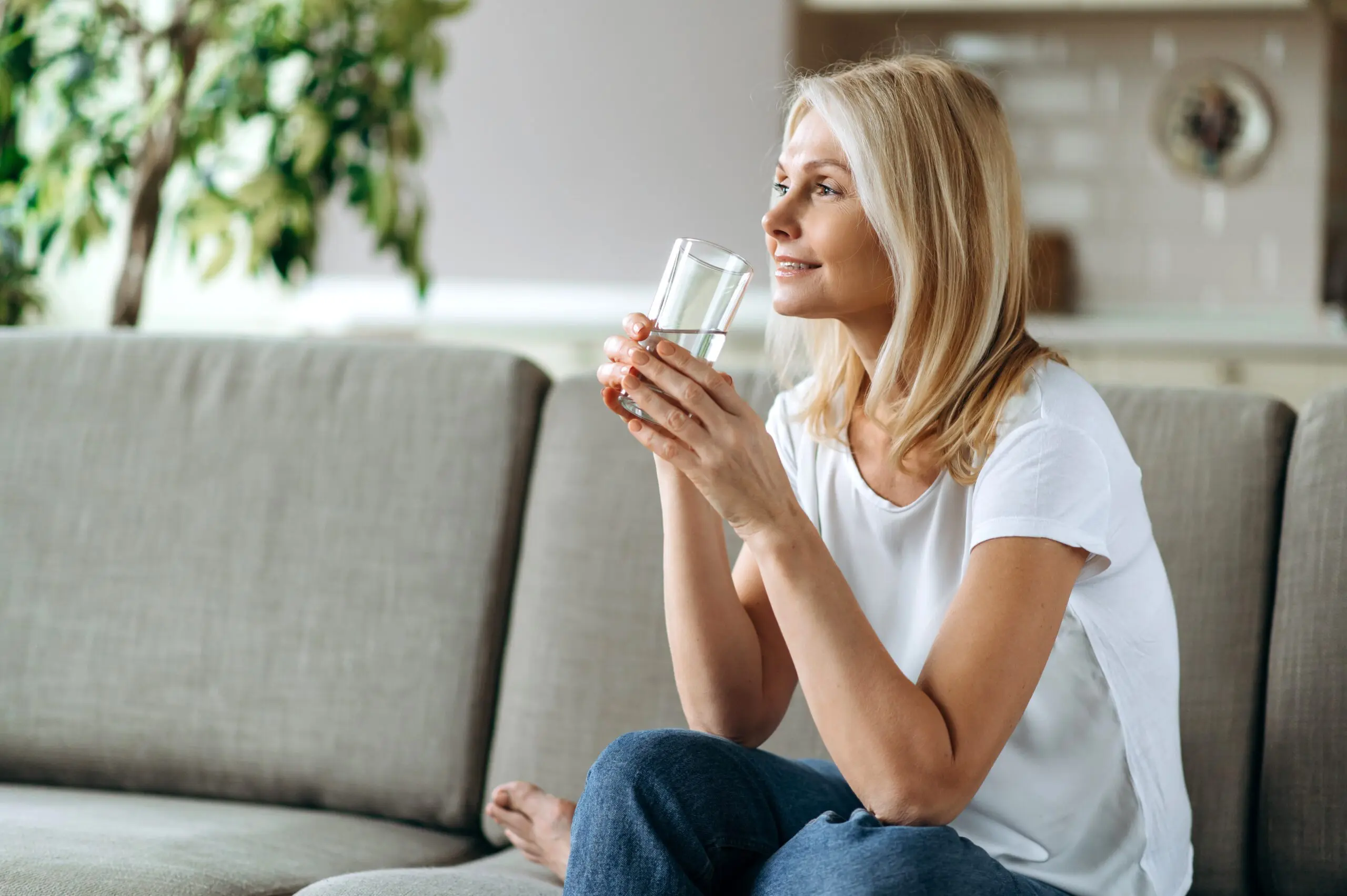 Staying hydrated helps with addiction recovery by easing withdrawal symptoms and improving comfort.