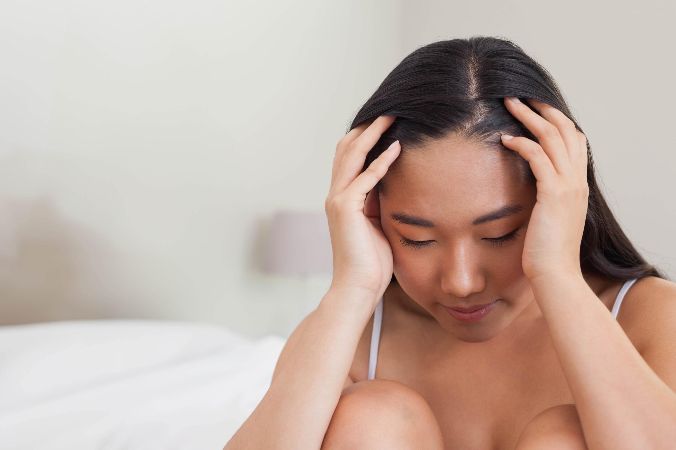 person feeling isolated showing how shame fuels addiction and blocks recovery